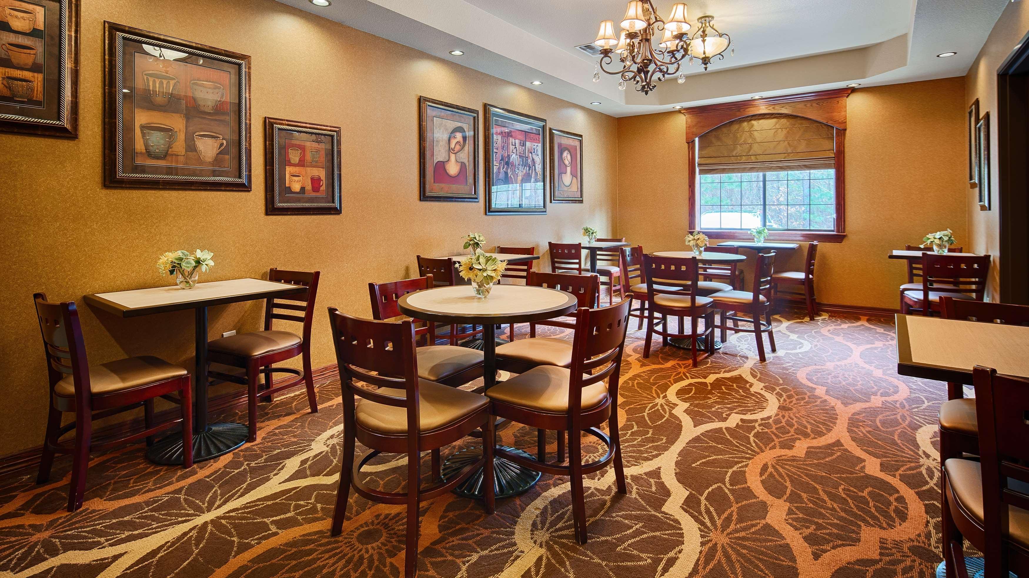 Best Western Plus Crown Colony Inn & Suites Lufkin Eksteriør billede