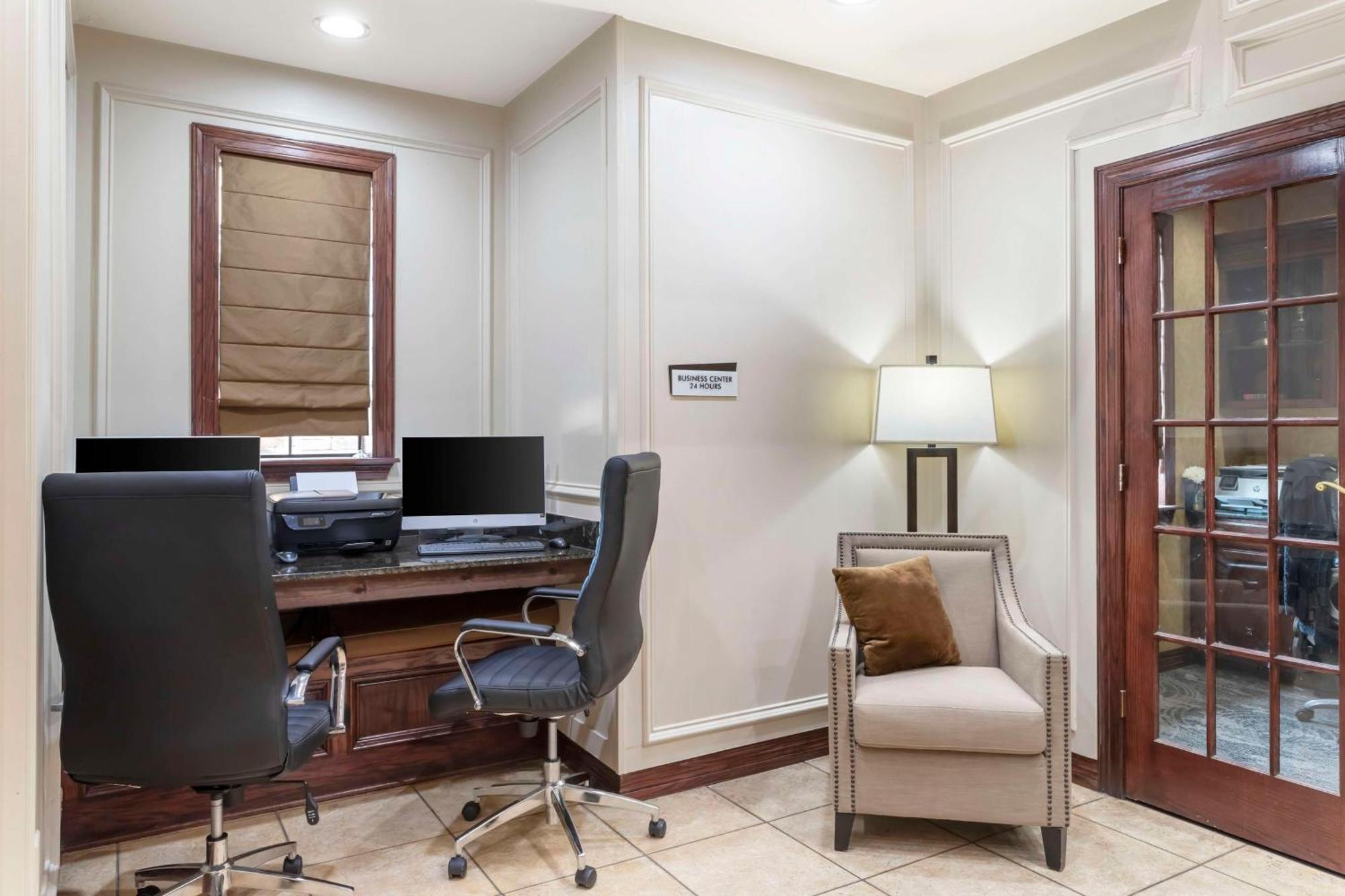 Best Western Plus Crown Colony Inn & Suites Lufkin Eksteriør billede
