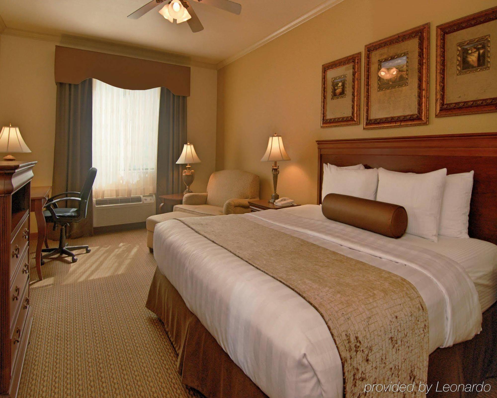 Best Western Plus Crown Colony Inn & Suites Lufkin Eksteriør billede